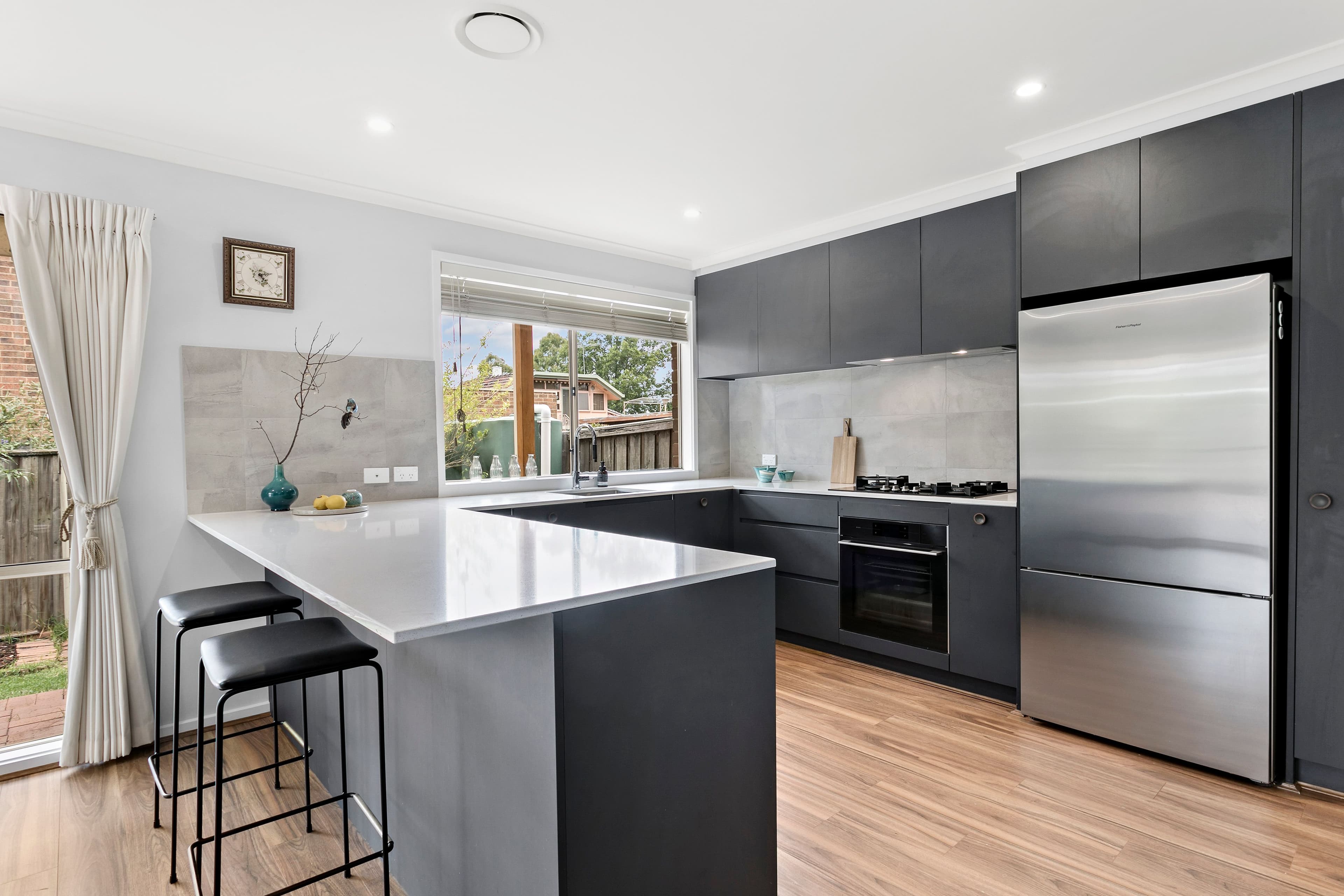10 Brindalee Mews, Chadstone VIC 3148, Chadstone - Thumbnail 2