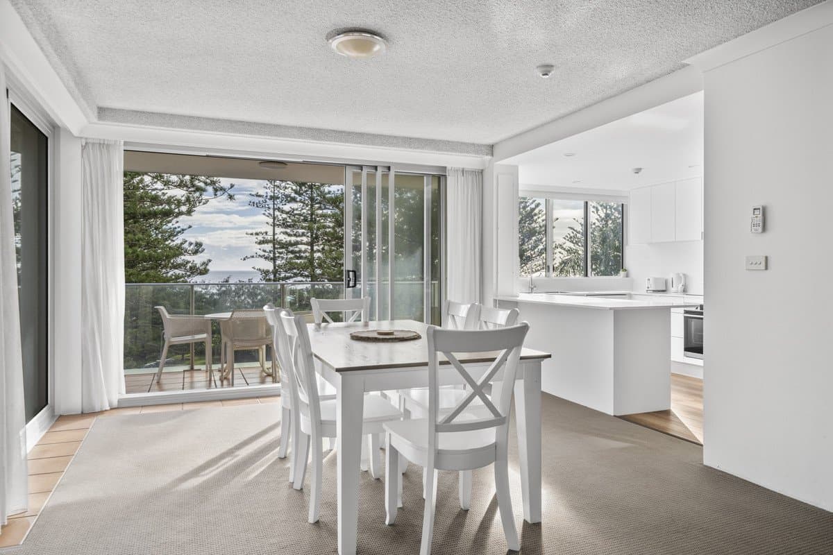 17/30-40 The Esplanade, Burleigh Heads QLD 4220, Burleigh Heads Property Image - Thumbnail 5
