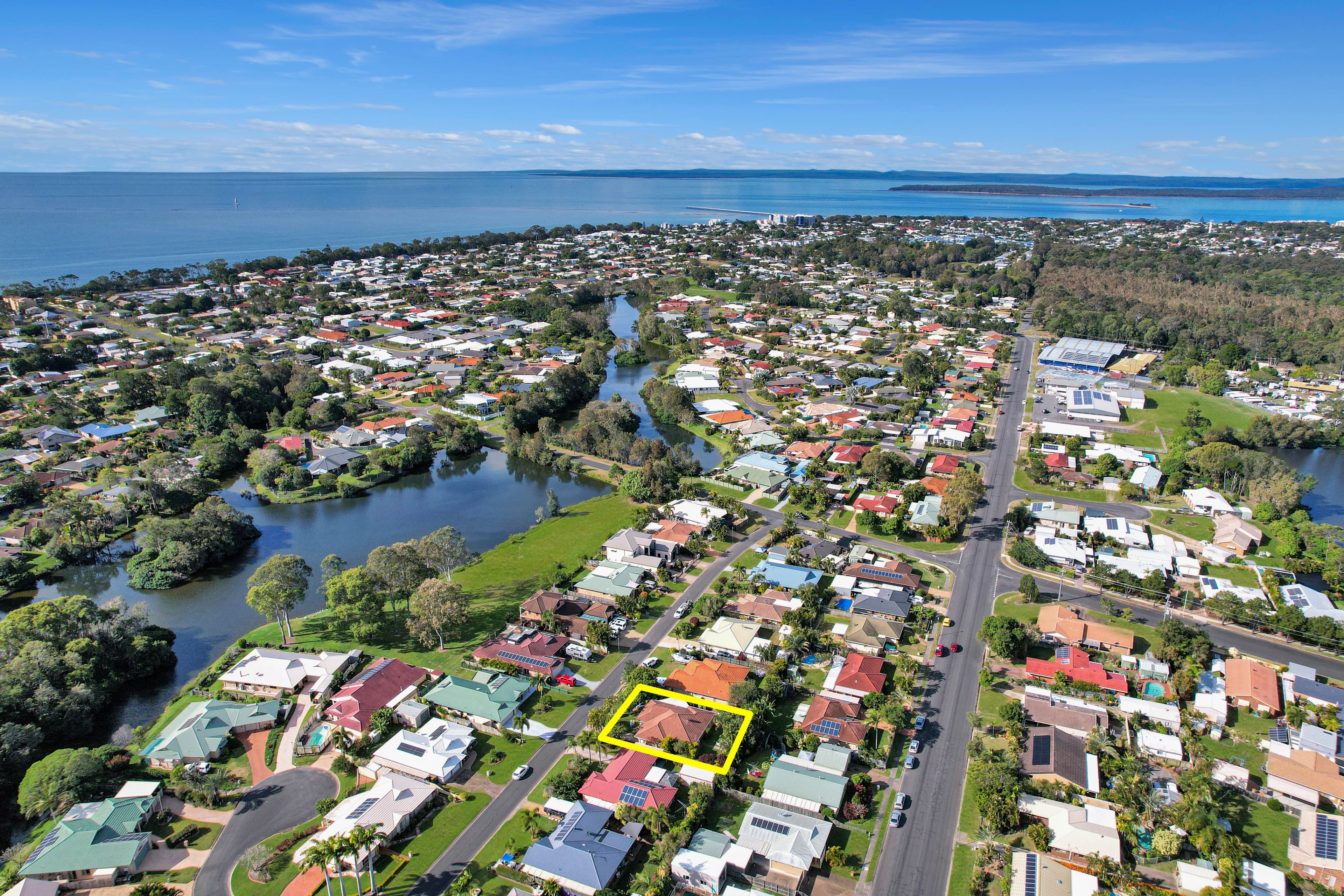 17 Lester Crescent, Torquay QLD 4655, Torquay - Thumbnail 2