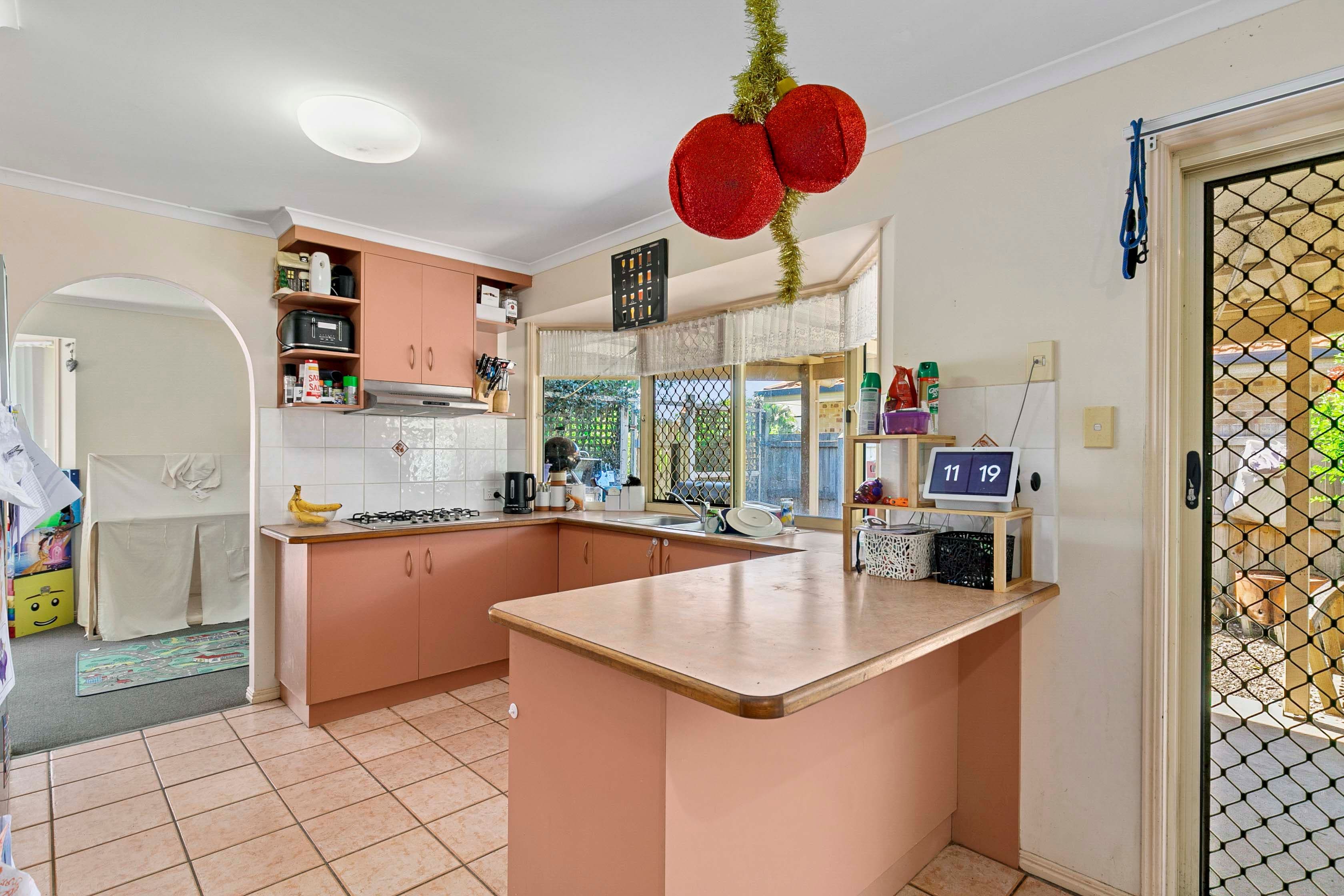 17 Lester Crescent, Torquay QLD 4655, Torquay - Thumbnail 7