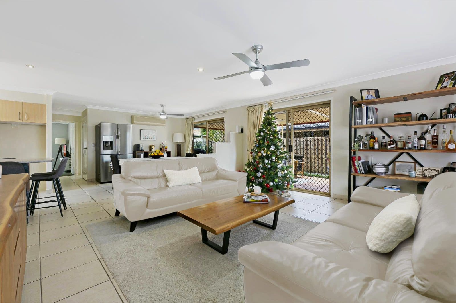 20 Mojave Drive, Burleigh Waters QLD 4220, Burleigh Waters - Thumbnail 4