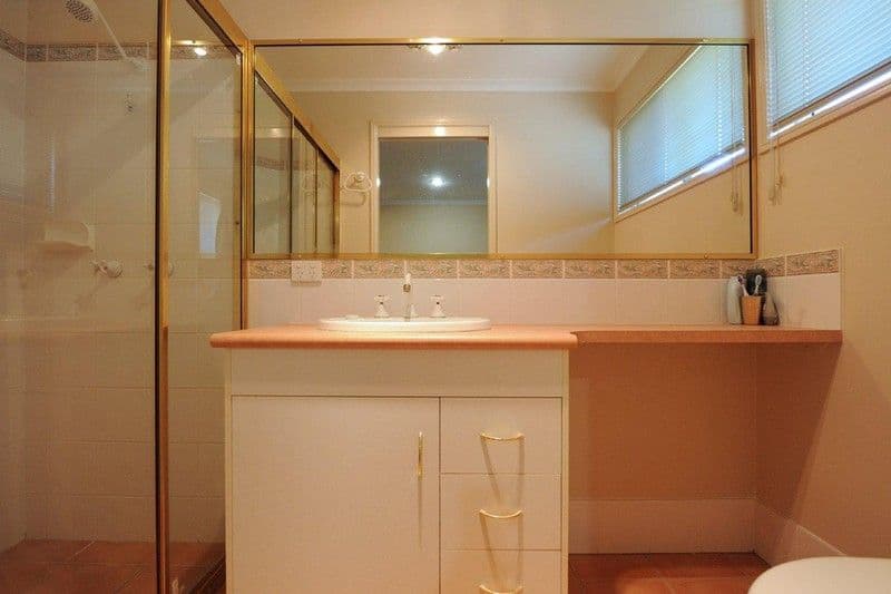 52 Gouldson Drive, KEARNEYS SPRING QLD 4350, Kearneys Spring - Thumbnail 6