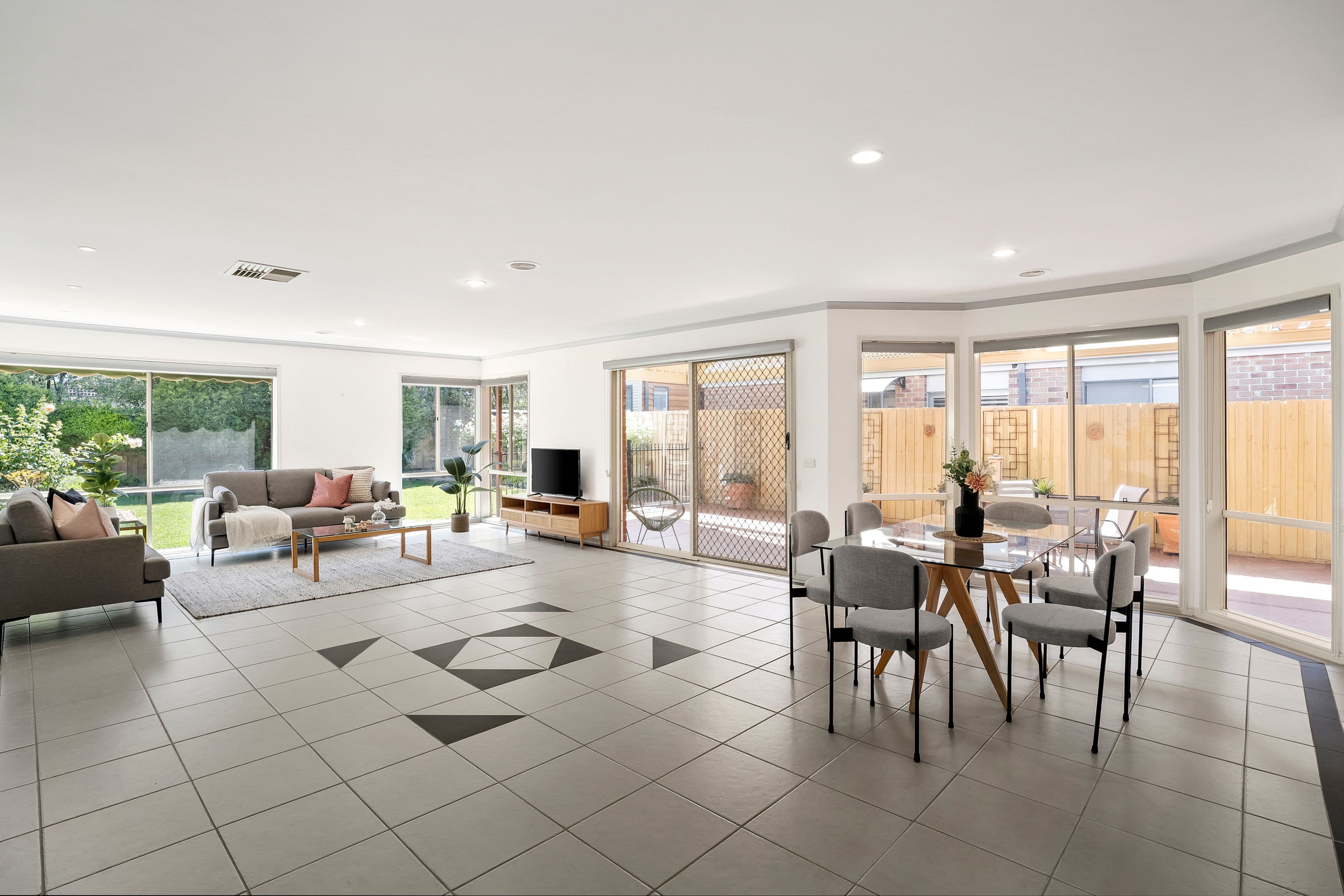 1 Ponsford Place, Sunbury VIC 3429, Sunbury - Thumbnail 5