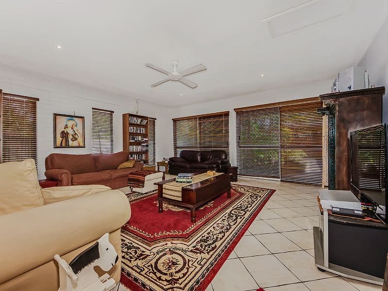 4 Emu Place, BURLEIGH WATERS QLD 4220, Burleigh Waters - Thumbnail 5