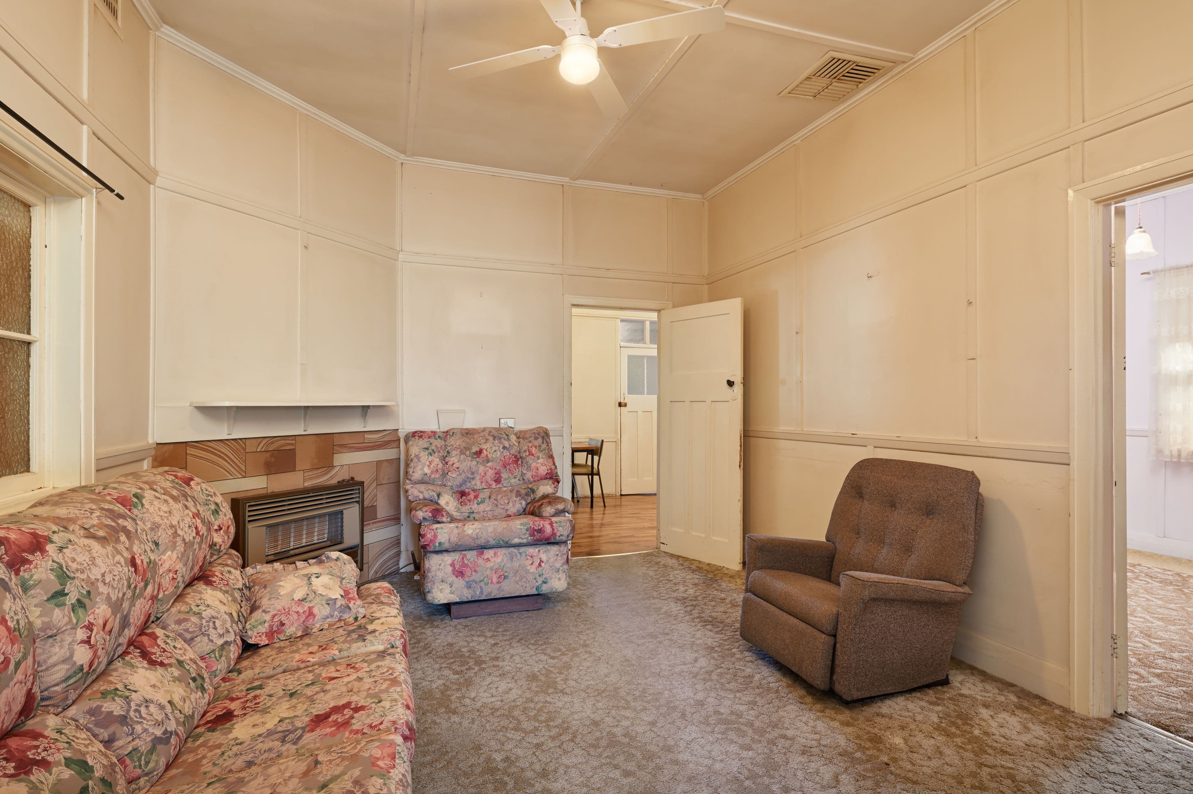 215 Gurwood Street, Wagga Wagga - Thumbnail 5