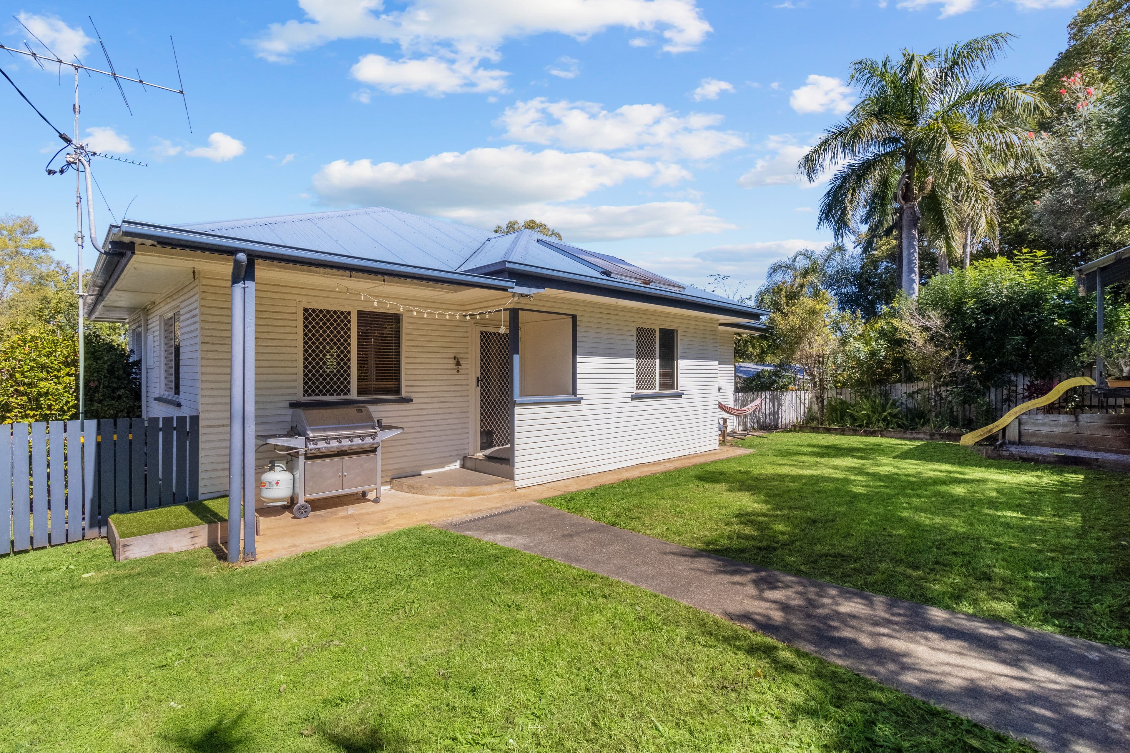 37 Washington Street, Nambour QLD 4560, Nambour - Thumbnail 2
