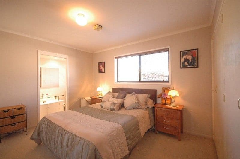 269 Mackenzie Street, CENTENARY HEIGHTS QLD 4350, Centenary Heights - Thumbnail 6