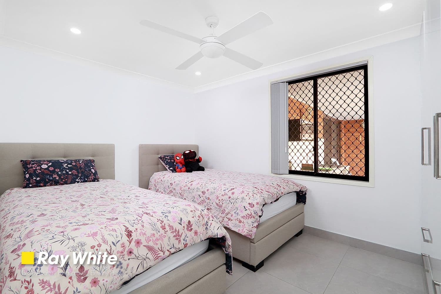 16 Hewitt Place, Minto NSW 2566, Minto - Thumbnail 8