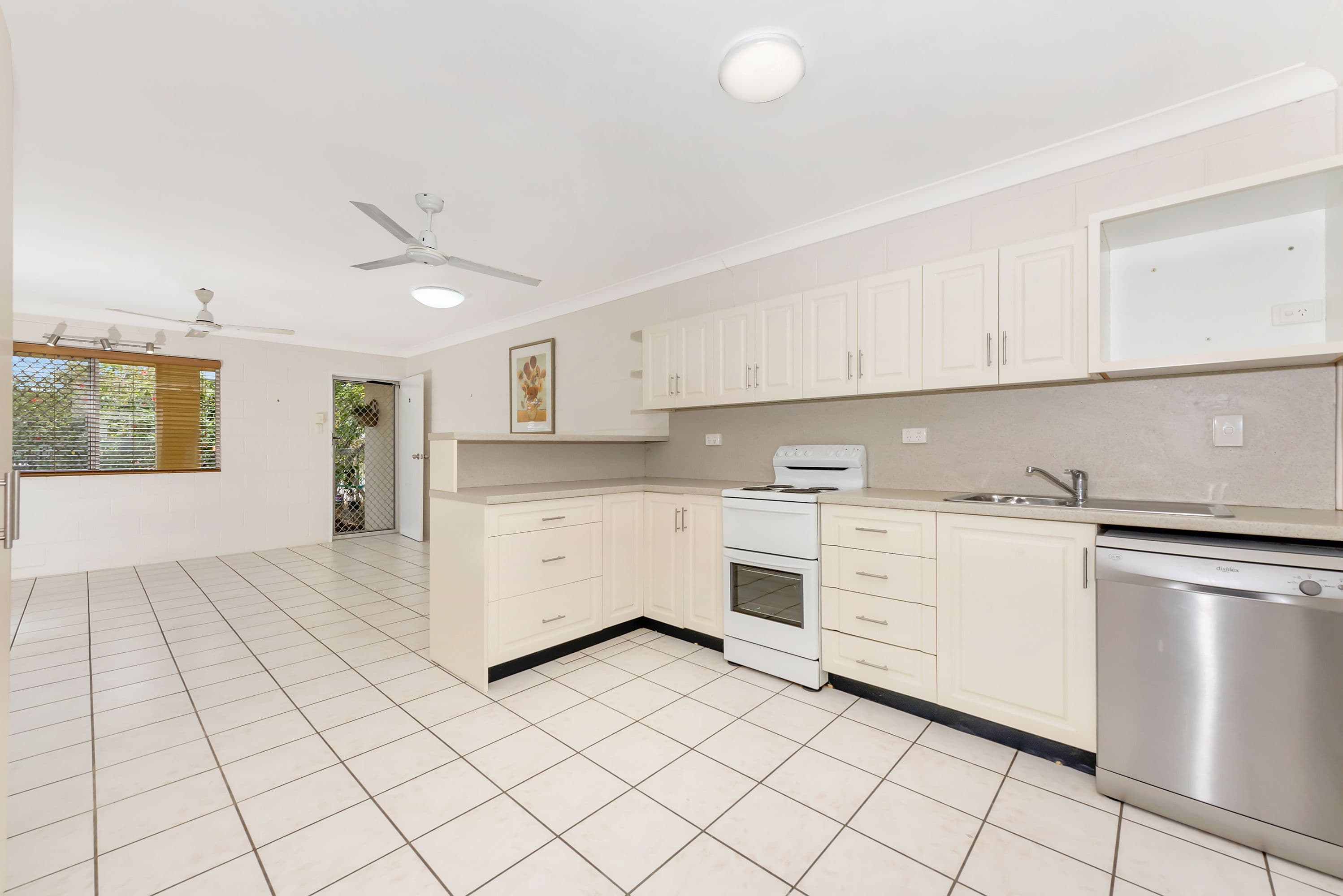 71 Albany Road, Pimlico QLD 4812, Pimlico - Thumbnail 5