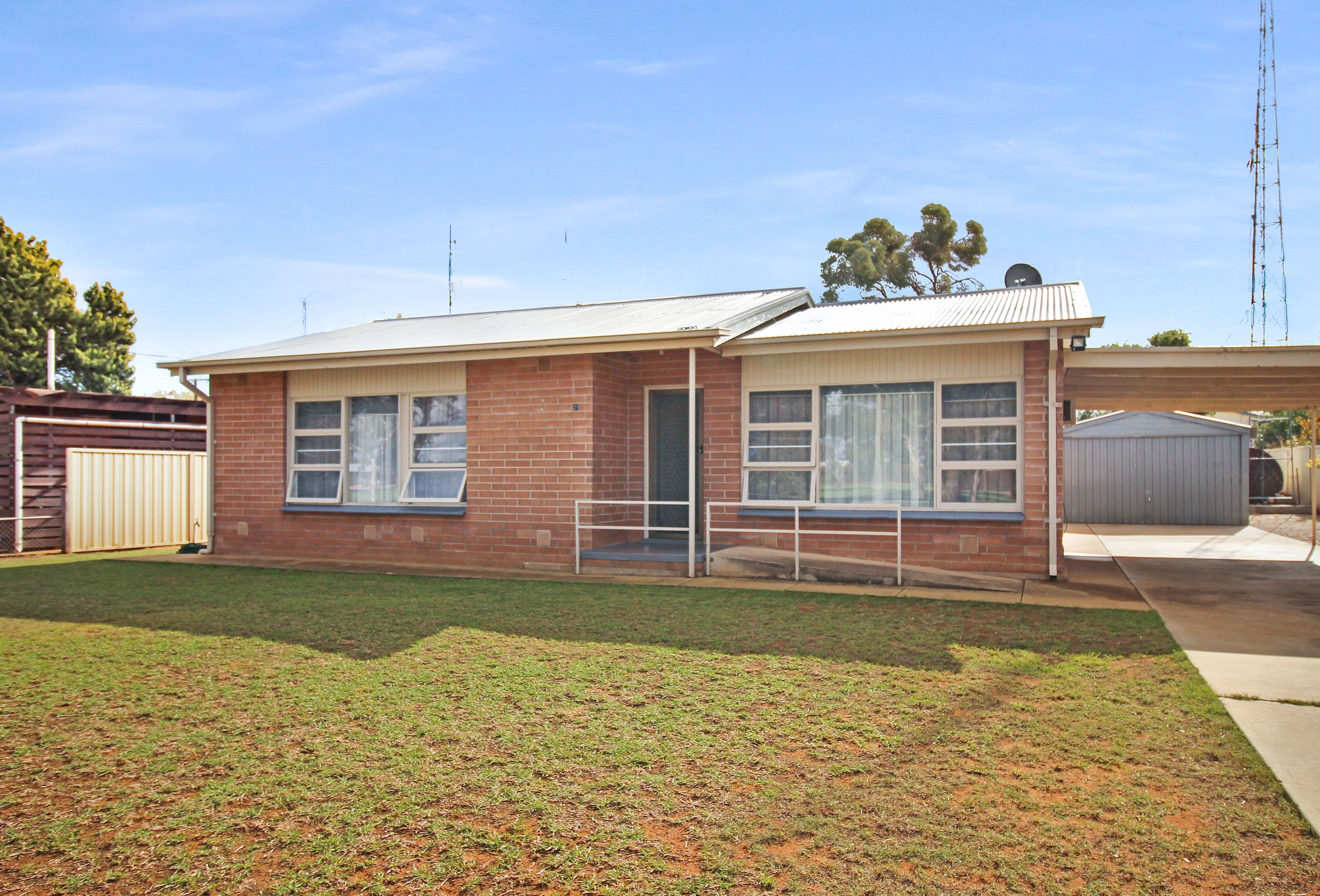 21 Jacobs Street, Waikerie SA 5330, Waikerie - Image 1
