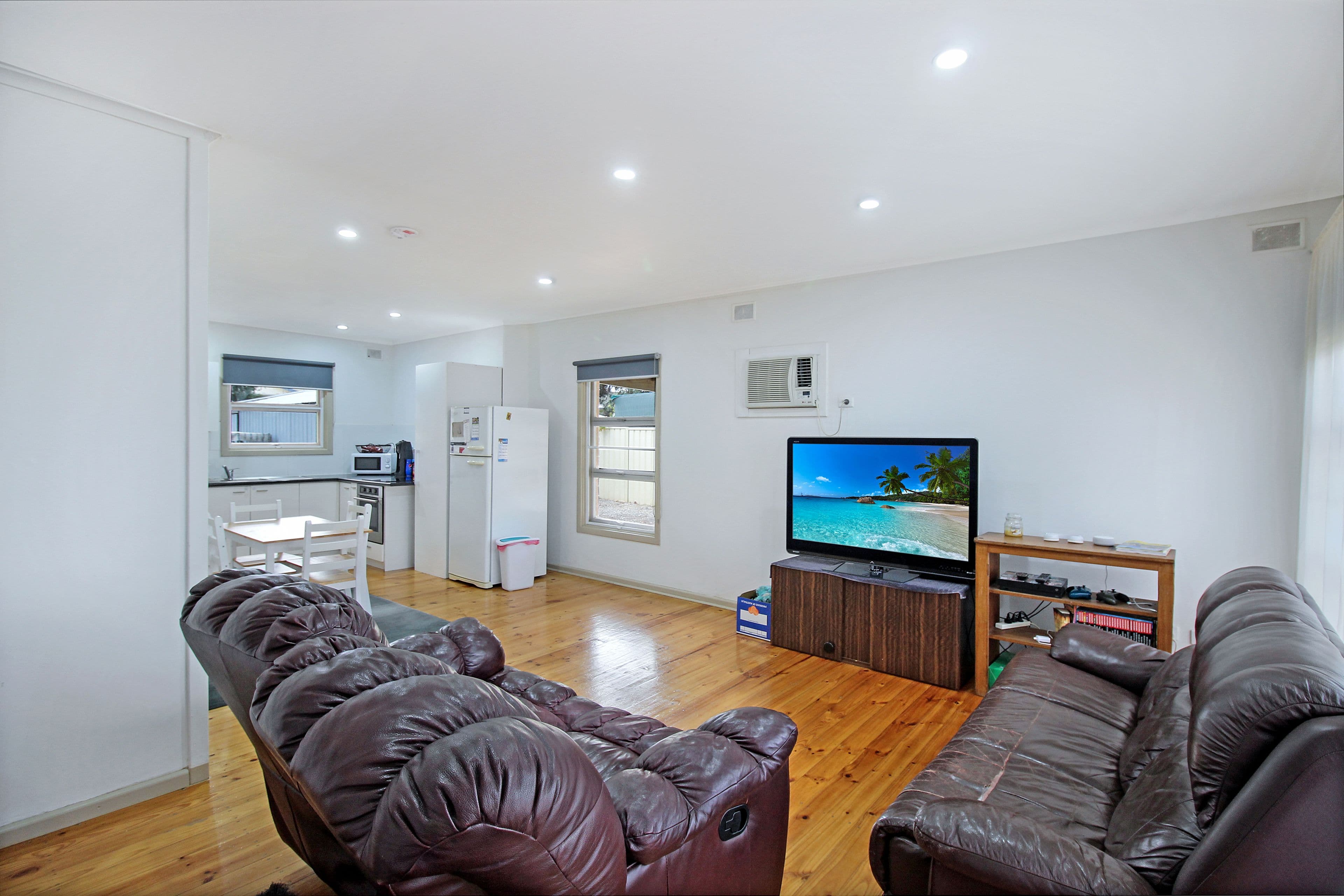 21 Jacobs Street, Waikerie SA 5330, Waikerie - Thumbnail 2