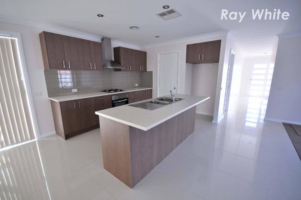 15 Chafia Place, LAVINGTON NSW 2641, Lavington - Thumbnail 2