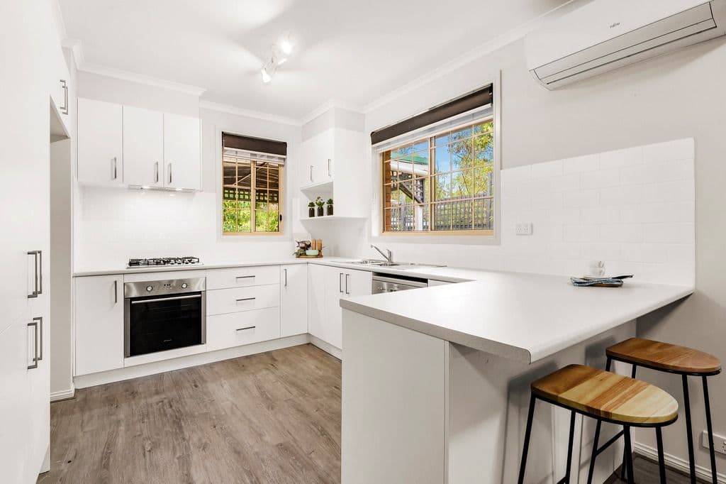 23 Watkins Street, Diamond Creek VIC 3089, Diamond Creek - Thumbnail 2