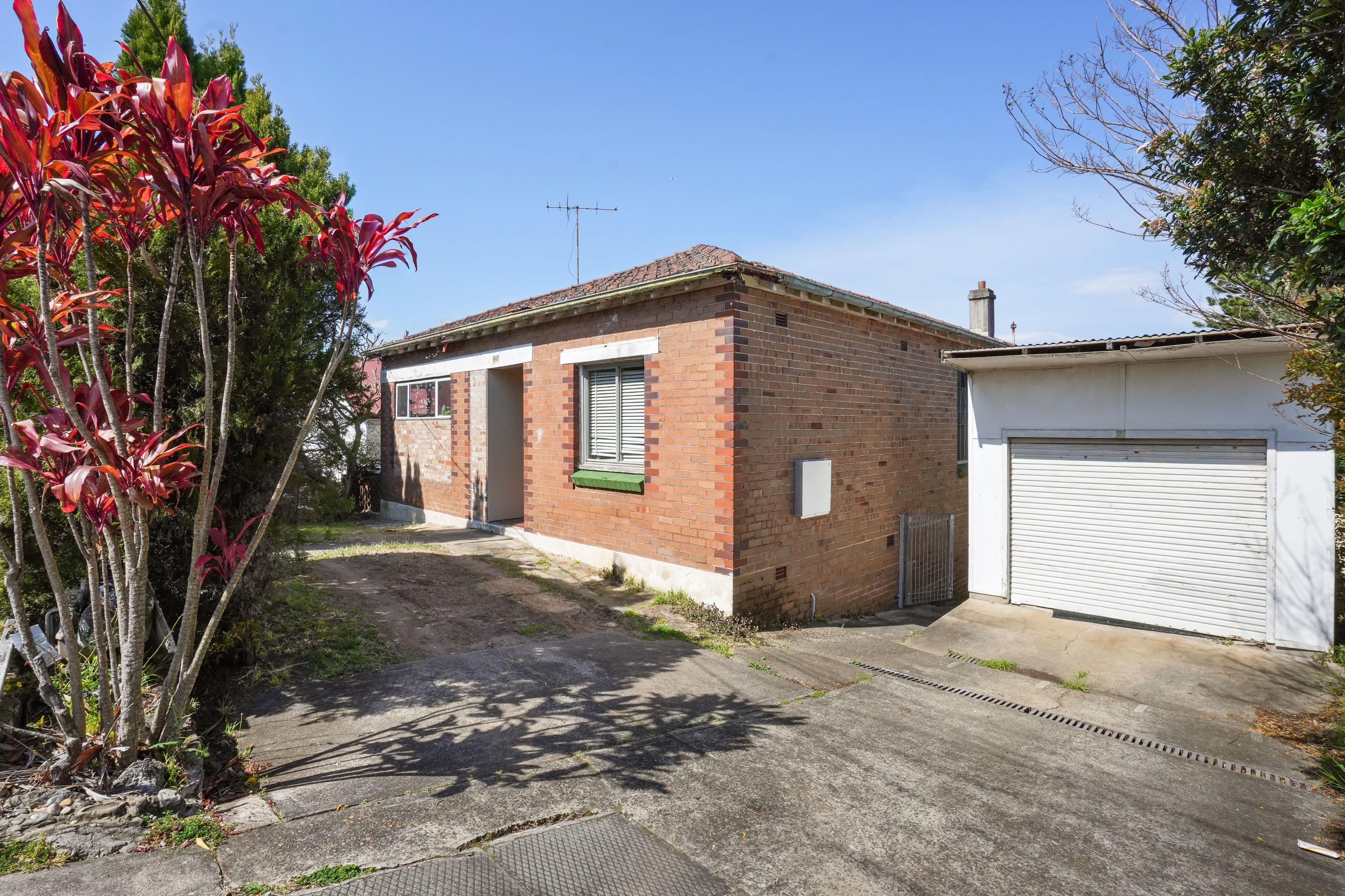 647 Forest Road, Peakhurst NSW 2210, Peakhurst - Thumbnail 2