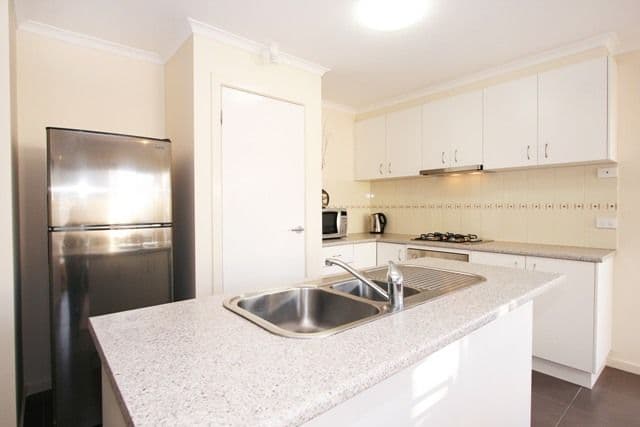 77 Bronson Circuit, HOPPERS CROSSING VIC 3029, Hoppers Crossing - Thumbnail 2
