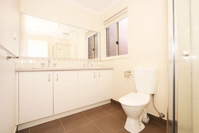 77 Bronson Circuit, HOPPERS CROSSING VIC 3029, Hoppers Crossing - Thumbnail 7