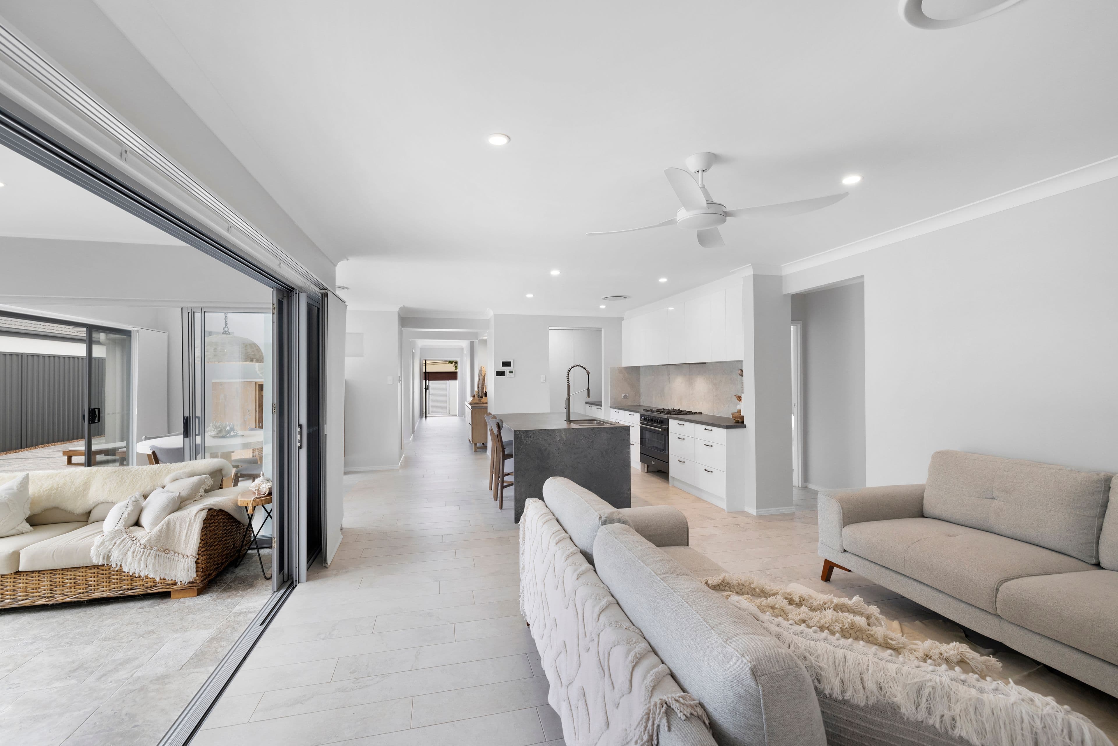 112 Grand Parade, Kawana Island QLD 4575, Kawana Island - Image 1