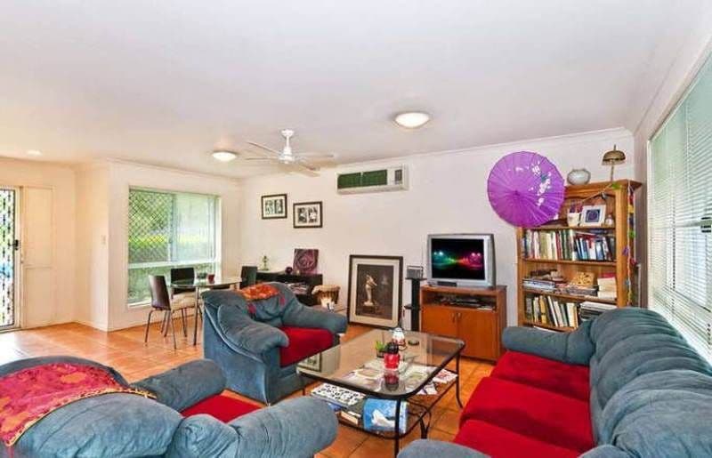 4 Dillon Court, MUDGEERABA QLD 4213, Mudgeeraba - Thumbnail 4