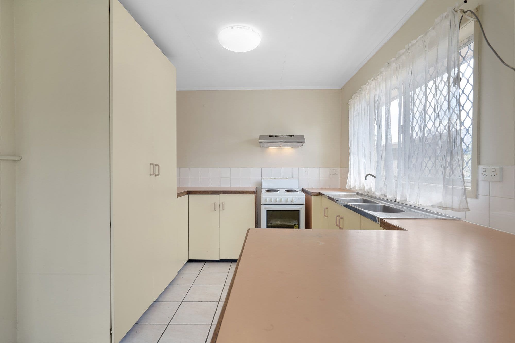 30 Edith Street, Kingston QLD 4114, Kingston - Thumbnail 4