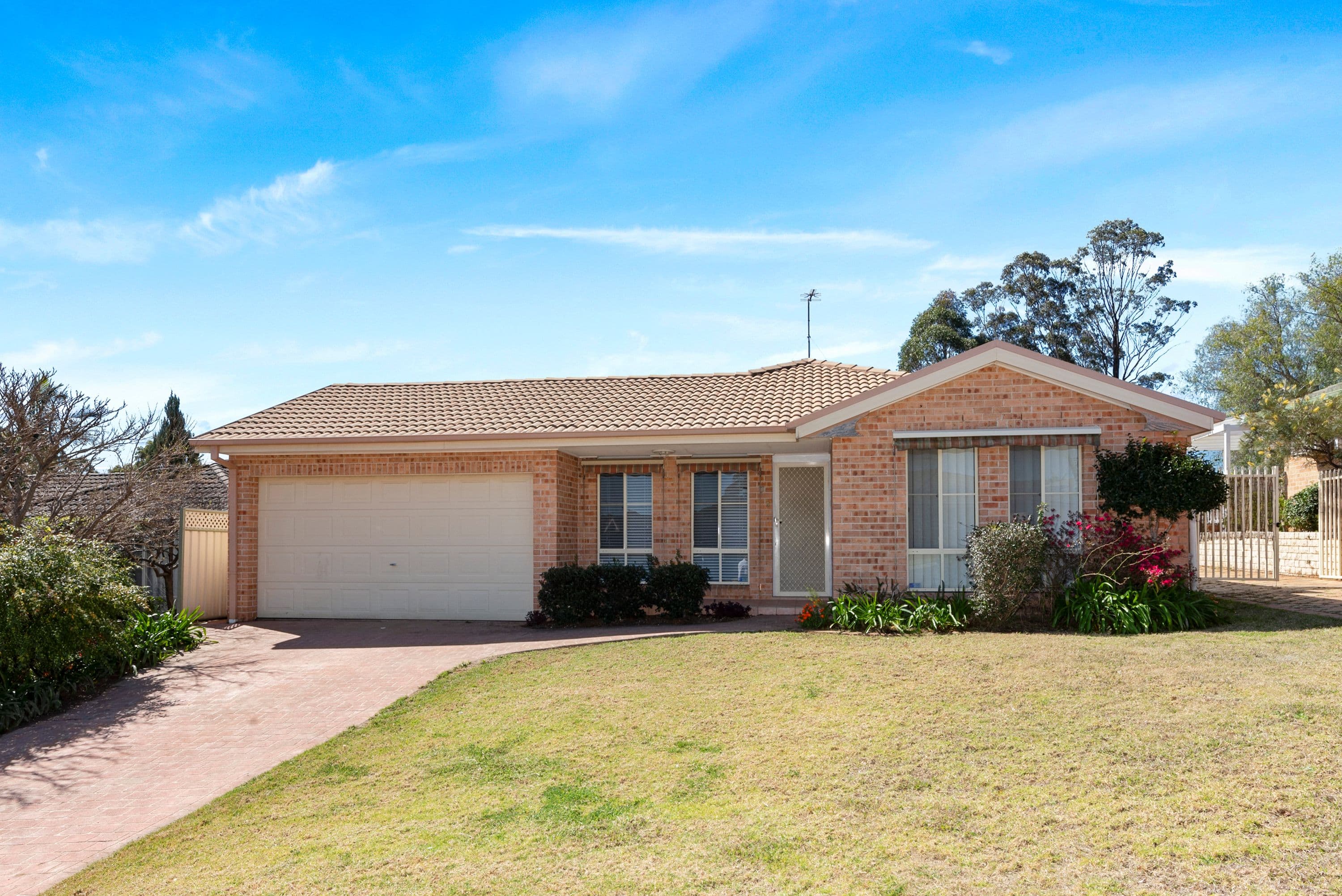 8 Rae Place, Currans Hill - Image 1