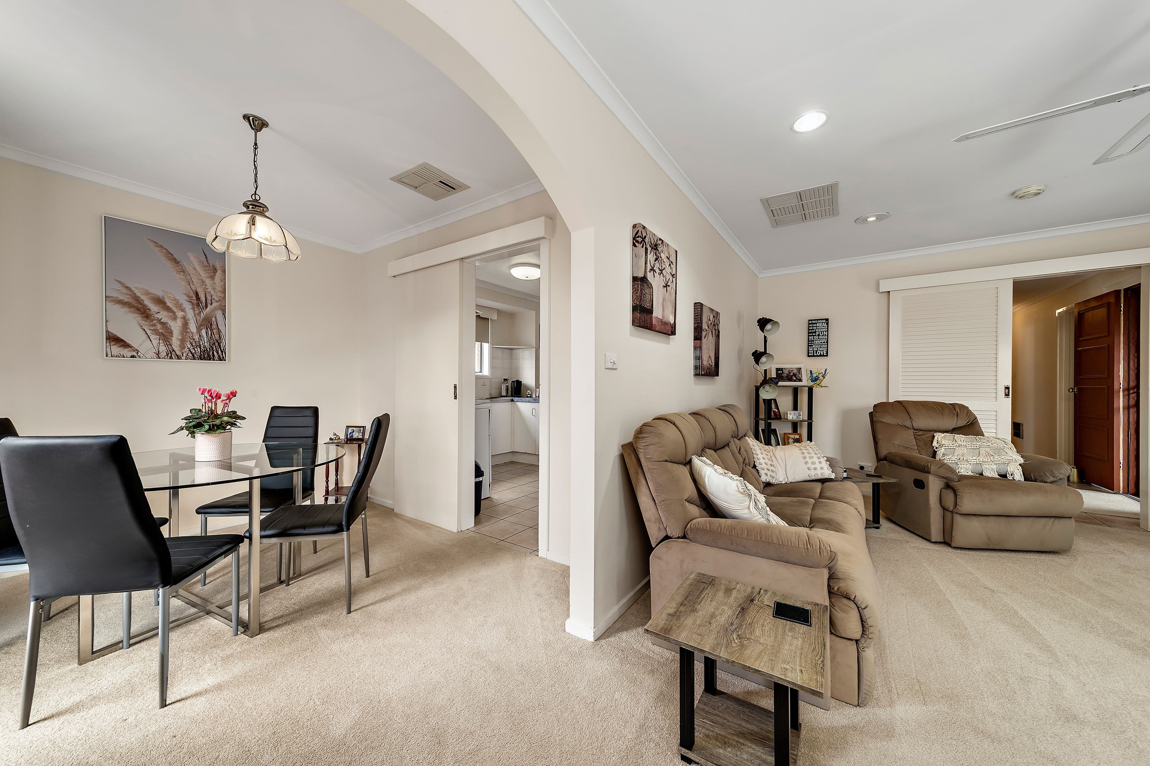 11 Birnie Place, Charnwood ACT 2615, Charnwood - Thumbnail 3