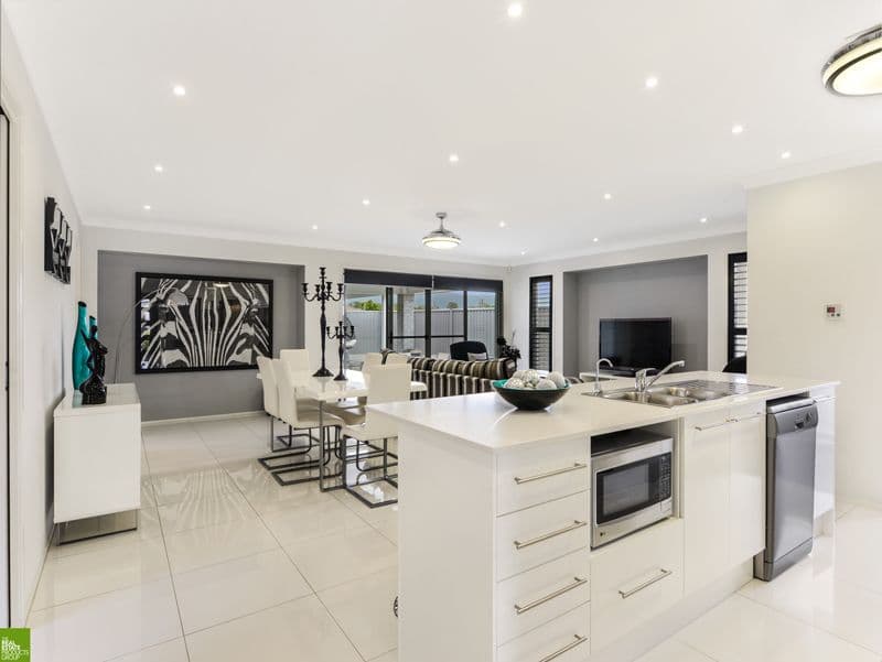 4 Bayview Avenue, Haywards Bay NSW 2530, Haywards Bay - Thumbnail 4
