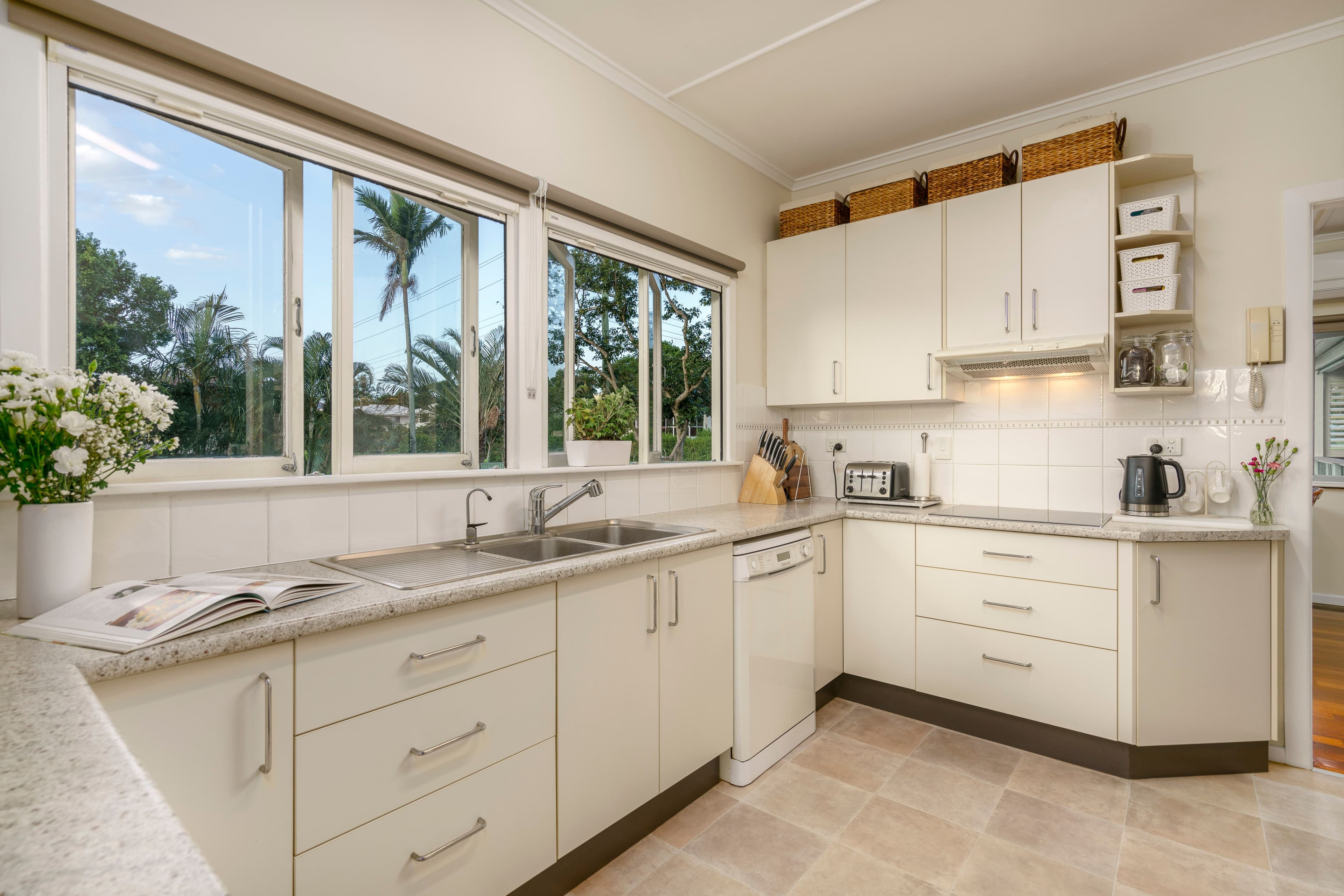 49 Robinson Street, Moorooka QLD 4105, Moorooka - Thumbnail 4