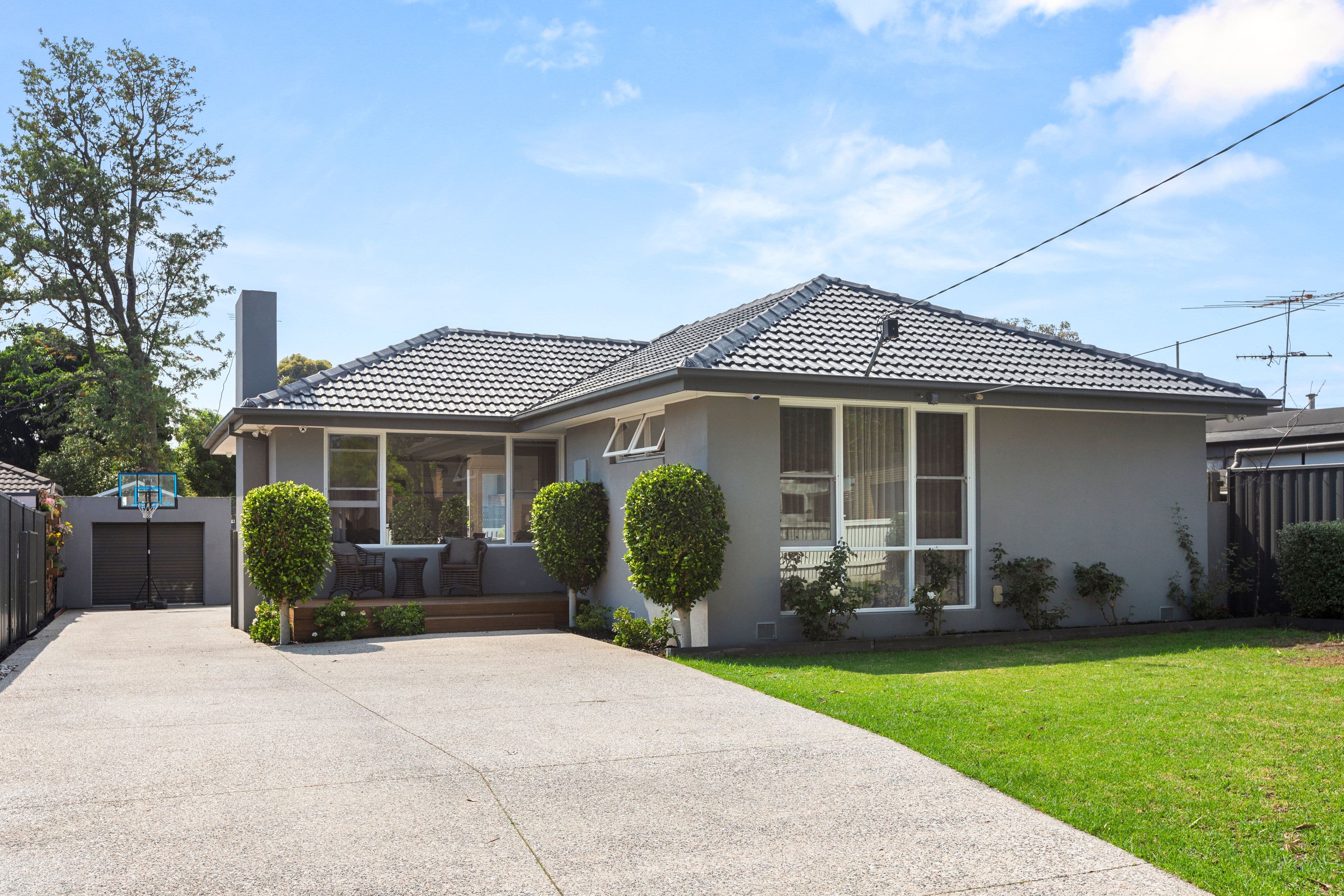 4 Leon Street, Cheltenham VIC 3192, Cheltenham - Image 1