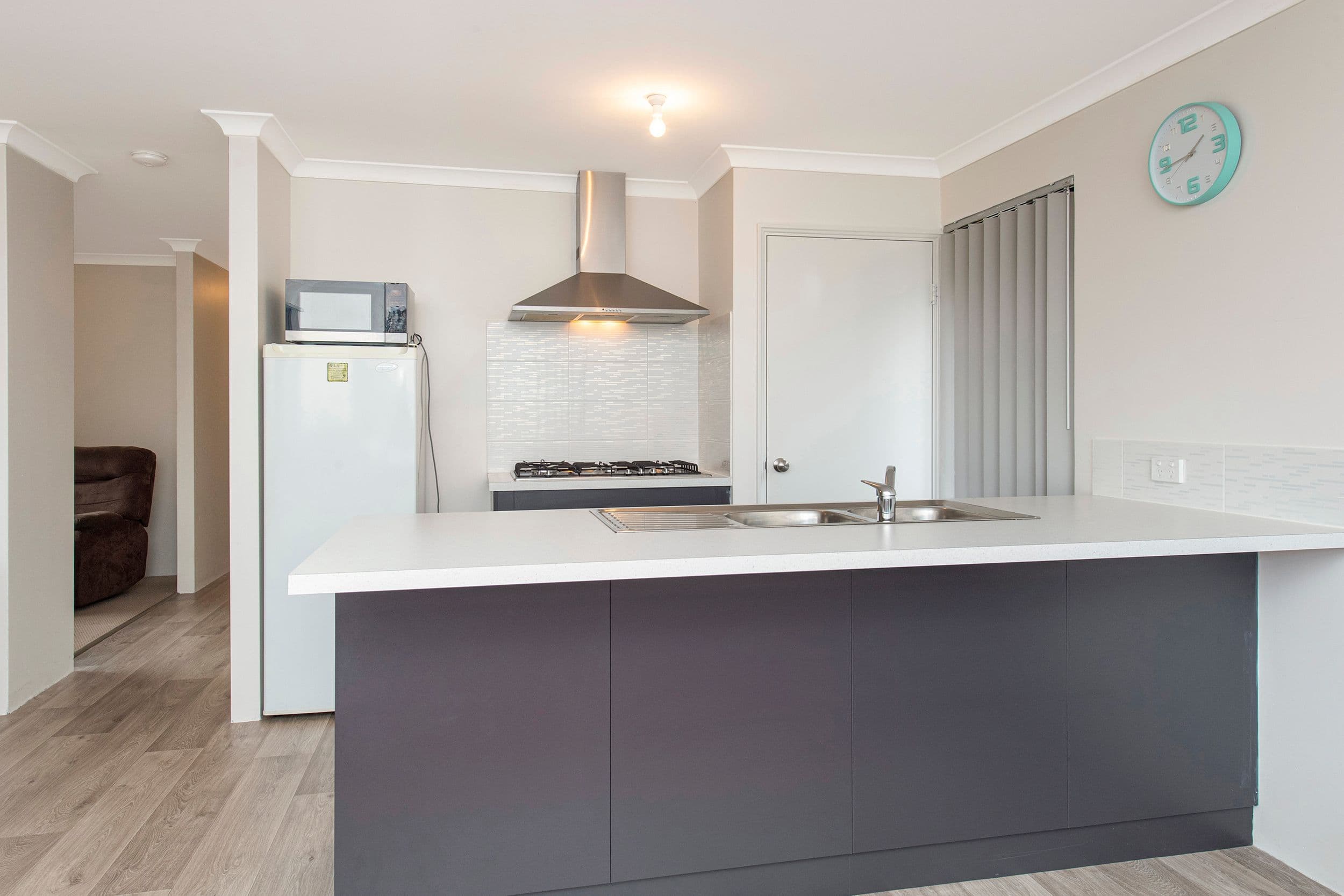 27 Sandringham Road, Baldivis WA 6171, Baldivis - Thumbnail 2