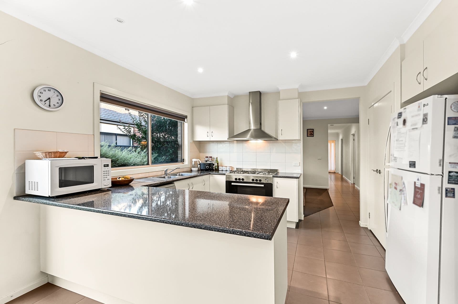 13 Appaloosa Grove, Clyde North VIC 3978, Clyde North - Thumbnail 4