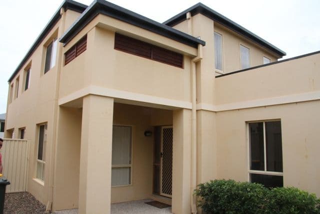 10 Noelene Lane, ARUNDEL QLD 4214, Arundel - Thumbnail 7