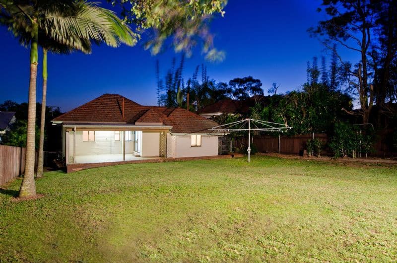 26 Watcombe Street, WAVELL HEIGHTS QLD 4012, Wavell Heights - Thumbnail 2