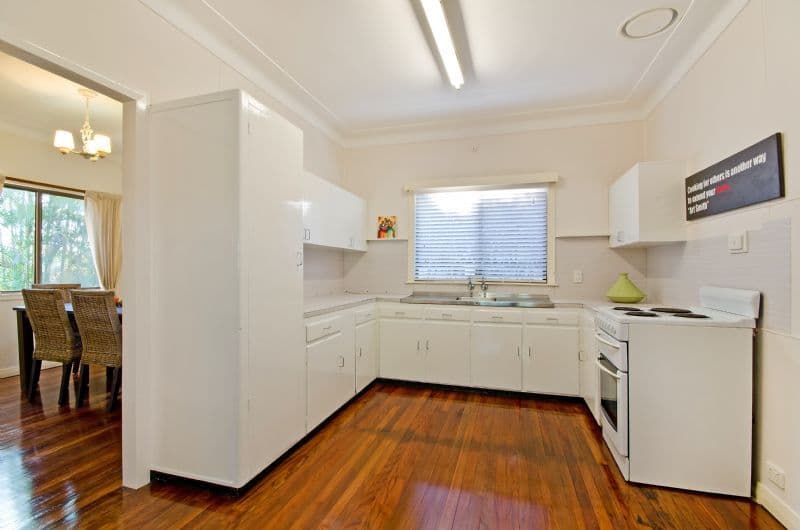 26 Watcombe Street, WAVELL HEIGHTS QLD 4012, Wavell Heights - Thumbnail 7