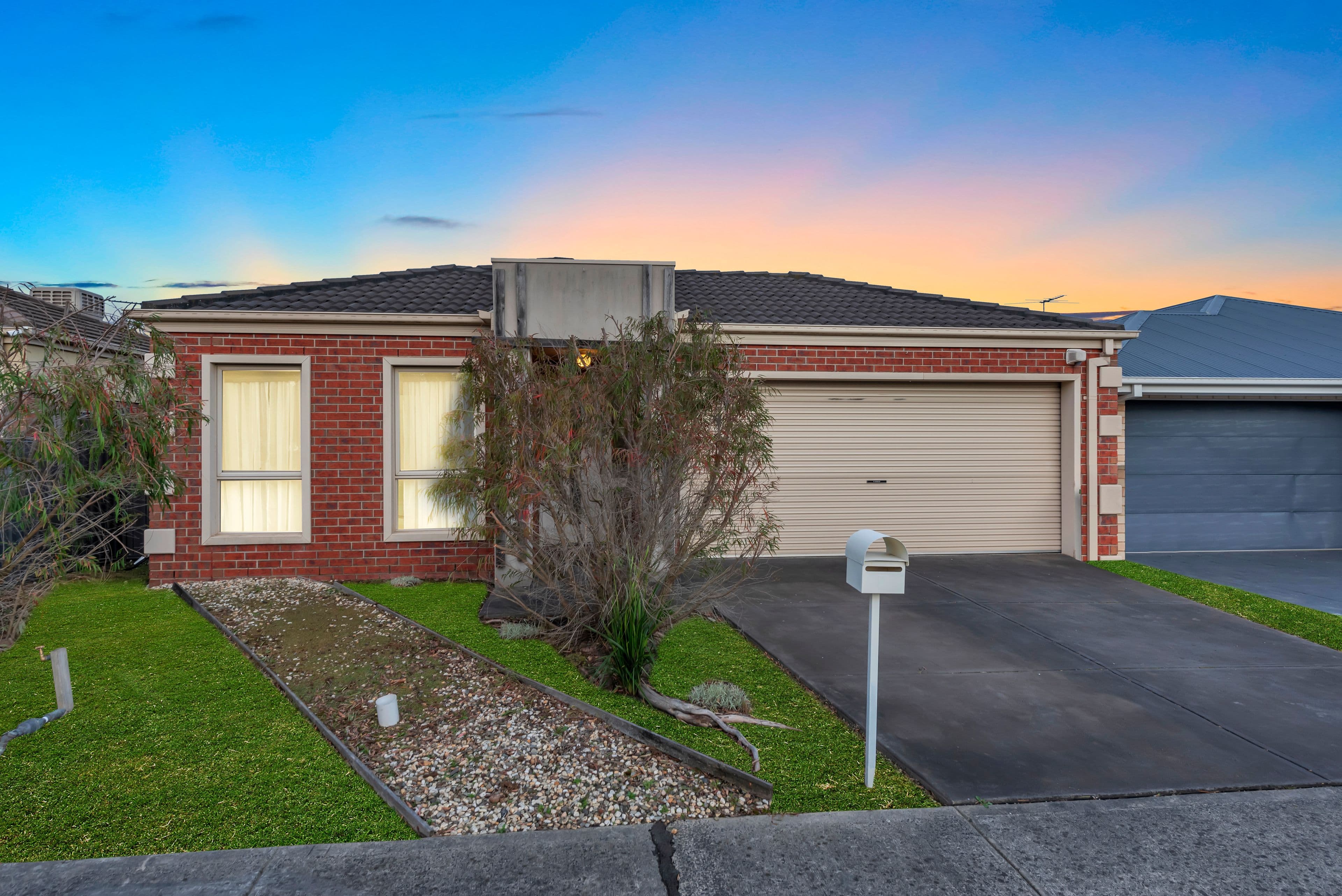 4 Persimmon Lane, Pakenham VIC 3810, Pakenham - Image 1