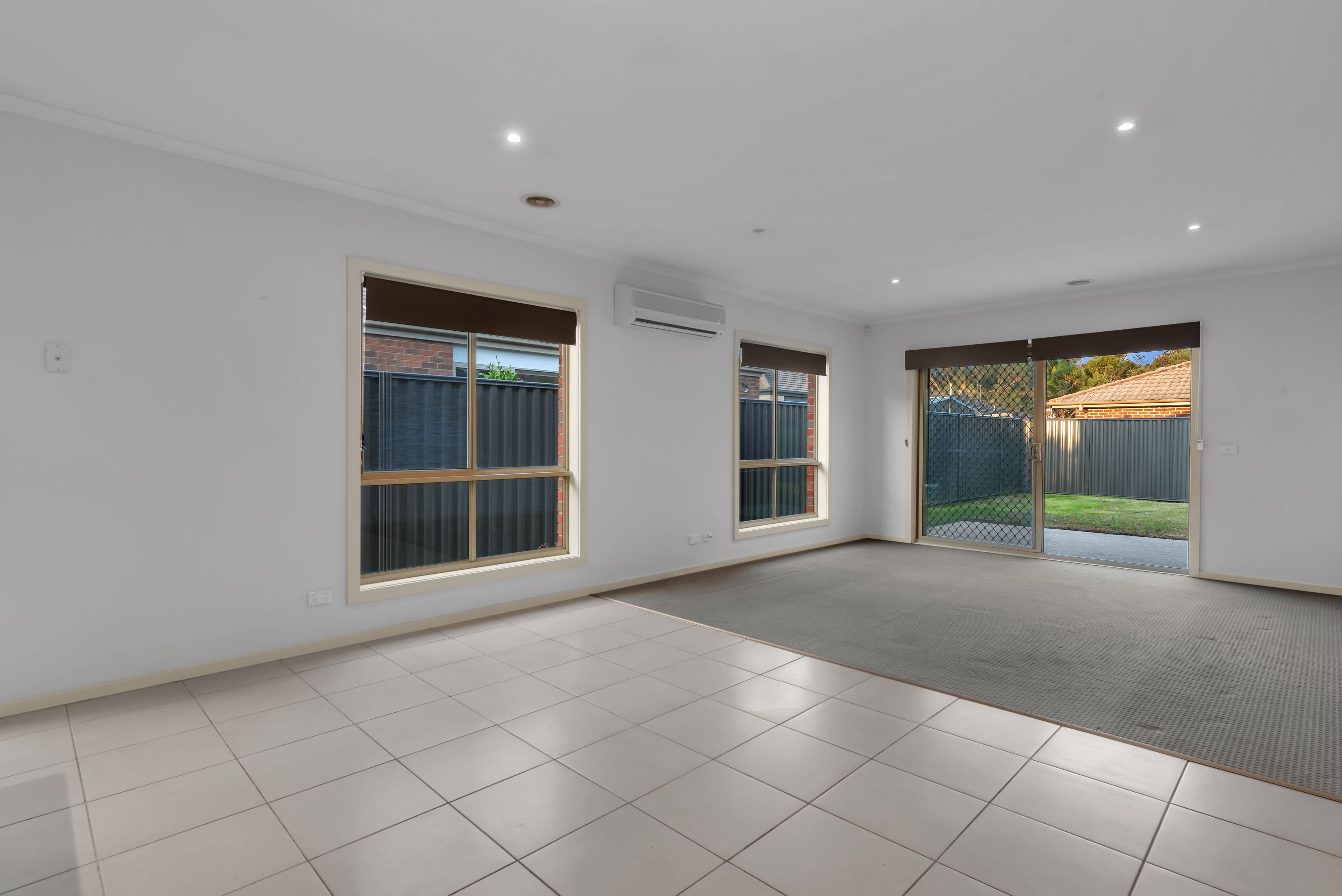 4 Persimmon Lane, Pakenham VIC 3810, Pakenham - Thumbnail 5