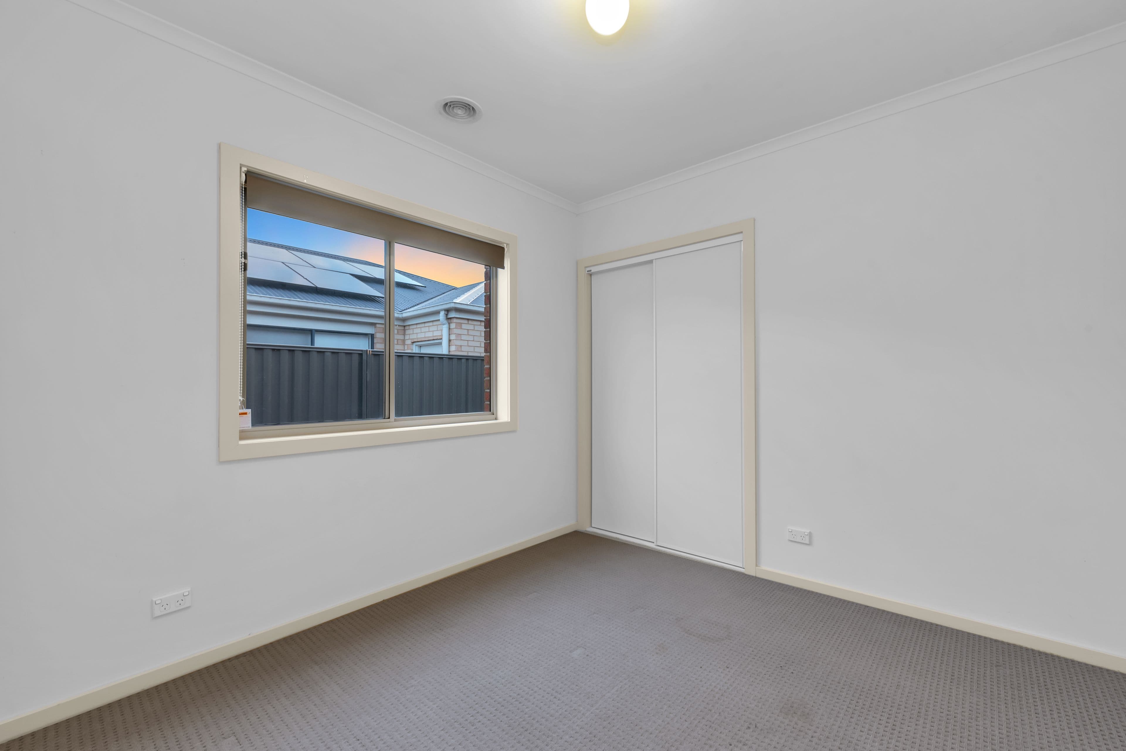 4 Persimmon Lane, Pakenham VIC 3810, Pakenham - Thumbnail 8