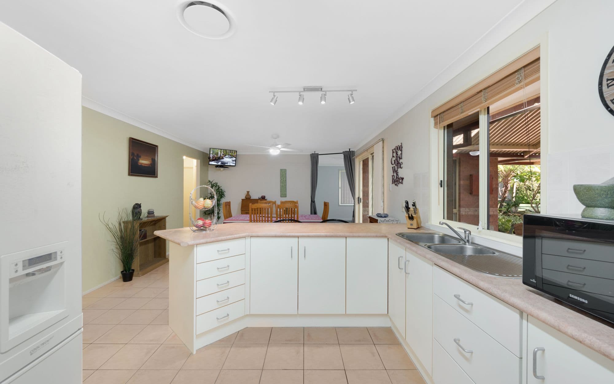 49 McLaughlin Circuit, Bradbury NSW 2560, Bradbury - Thumbnail 5