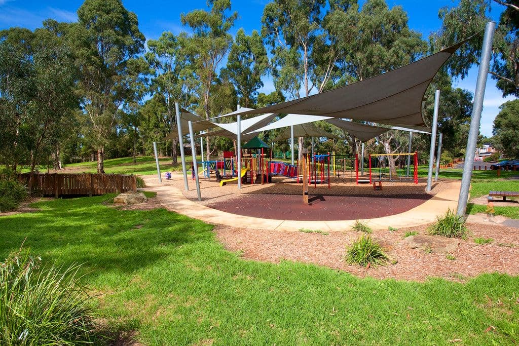 35 Fromhold Drive, Doncaster VIC 3108, Doncaster - Thumbnail 5