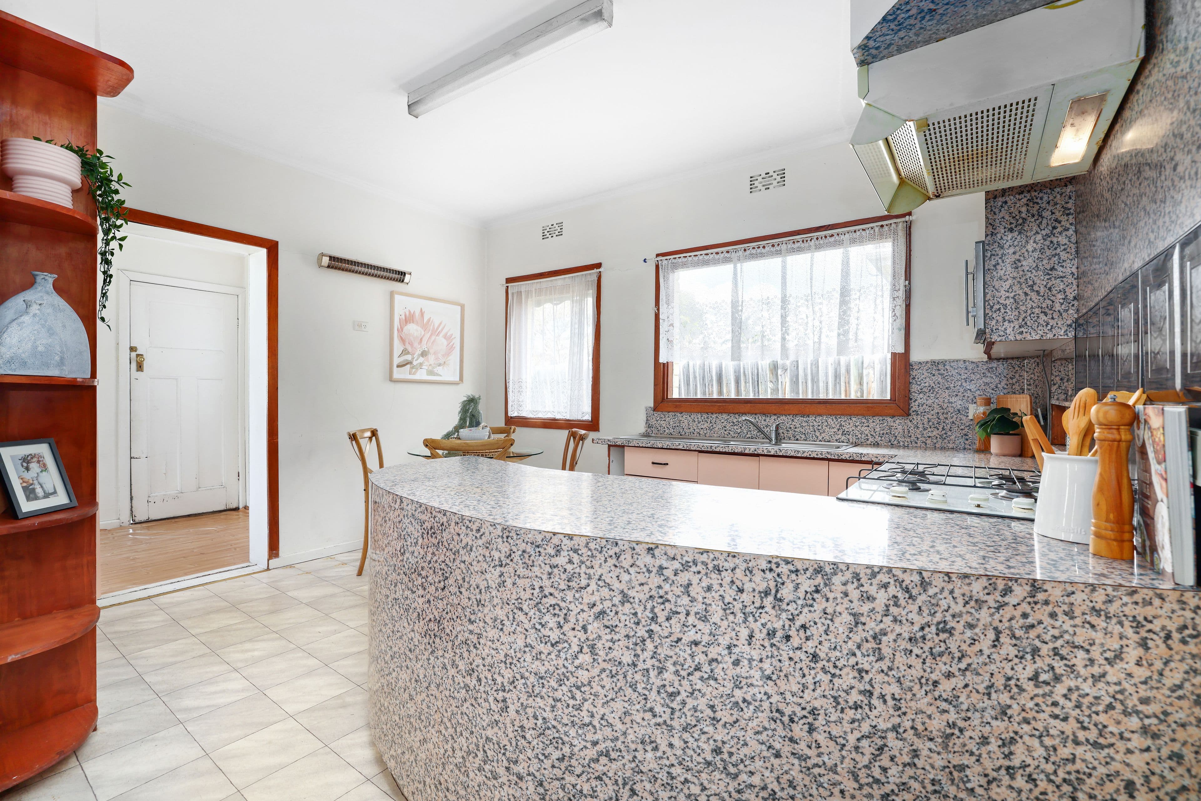 18 Robinsons Road, Seaford VIC 3198, Seaford - Thumbnail 6
