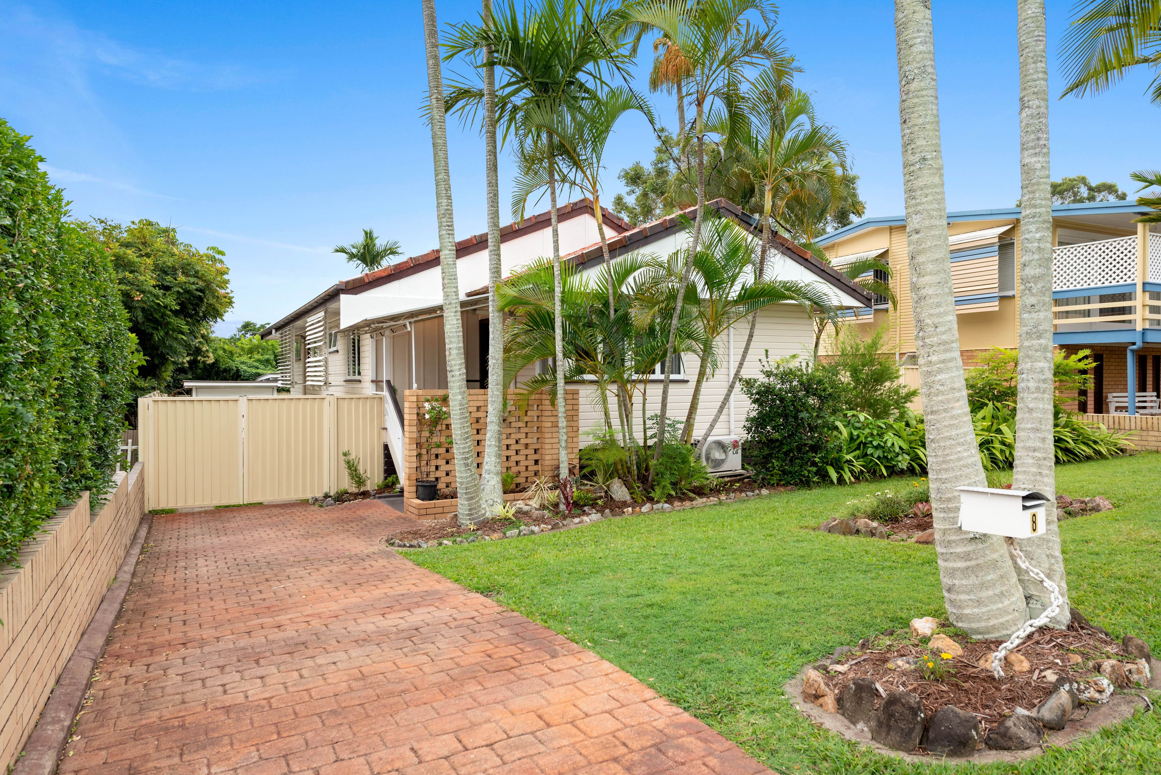 8 Milanion Crescent, Carindale QLD 4152, Carindale - Image 1