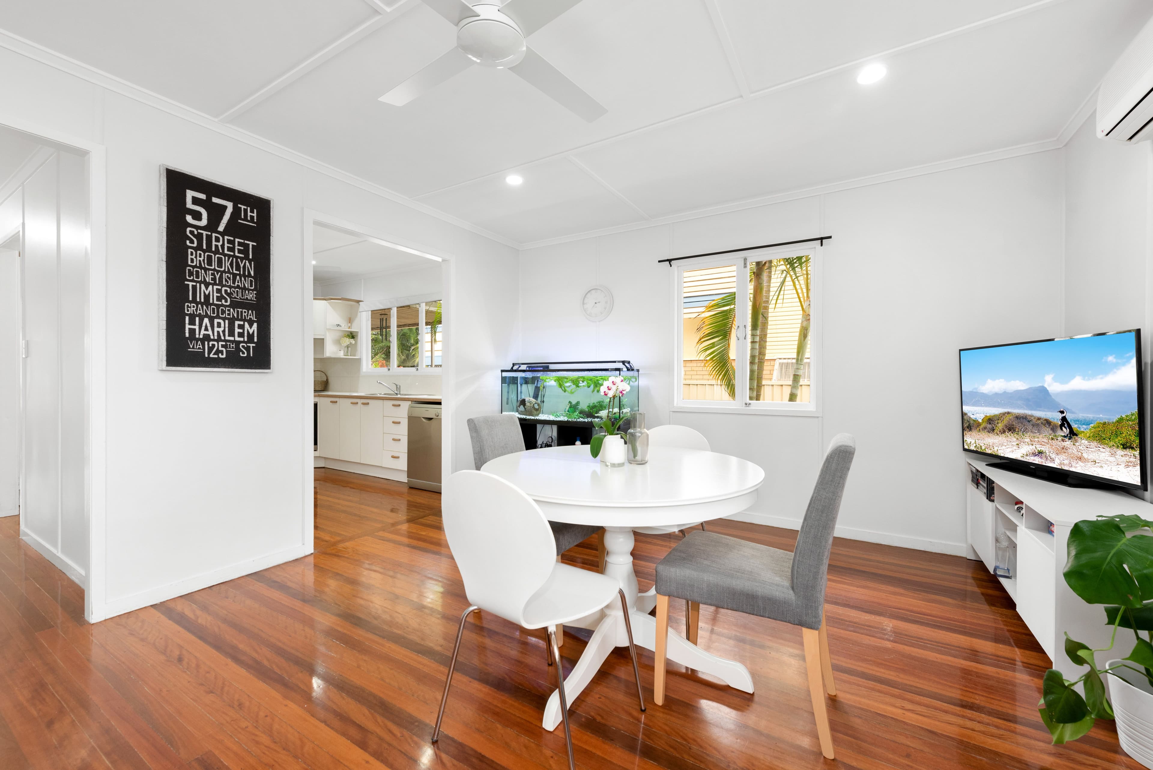 8 Milanion Crescent, Carindale QLD 4152, Carindale - Thumbnail 2