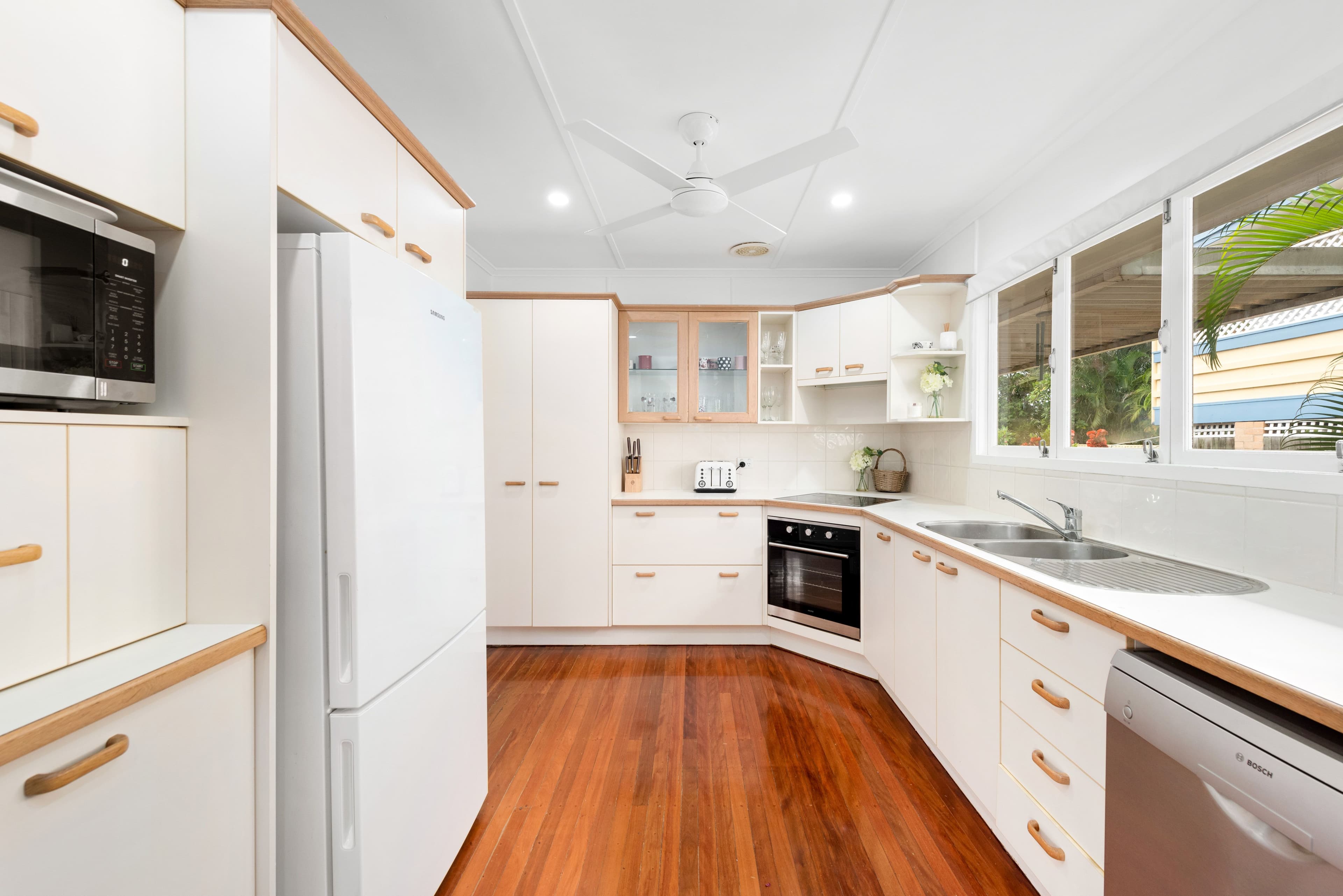 8 Milanion Crescent, Carindale QLD 4152, Carindale - Thumbnail 3