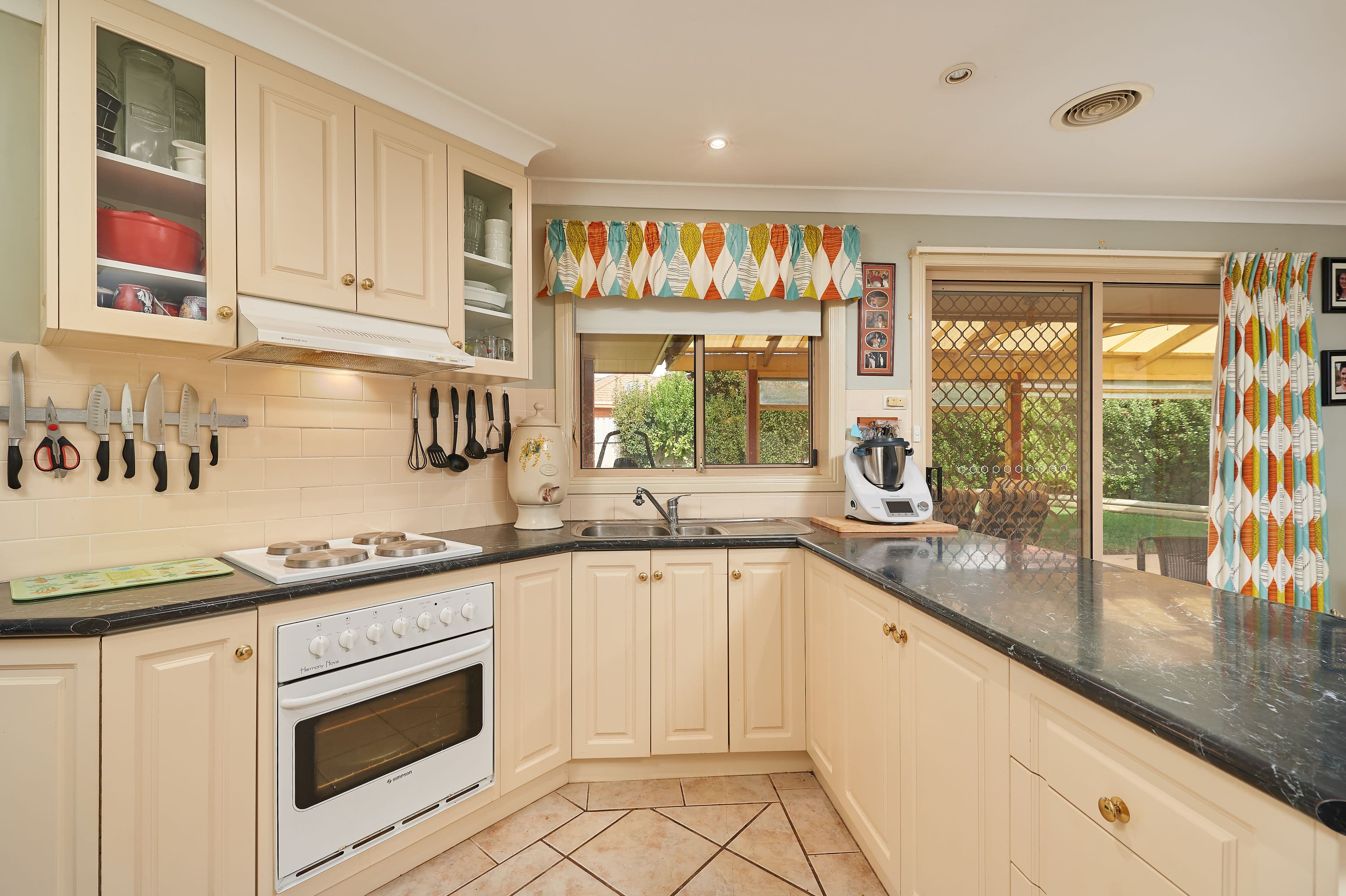 16 Wonkana Road, Glenfield Park - Thumbnail 2
