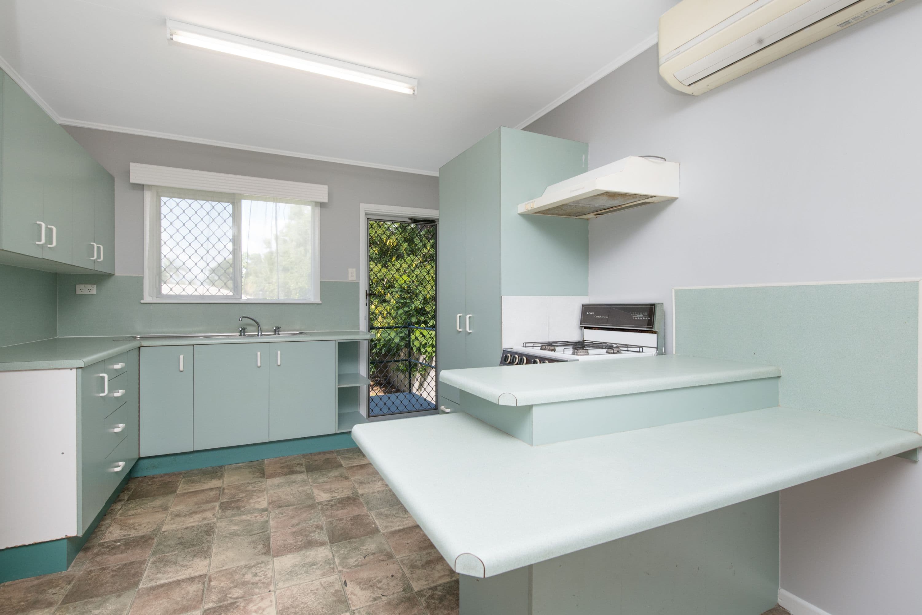 44 Choonda Street, Cranbrook QLD 4814, Cranbrook - Thumbnail 4