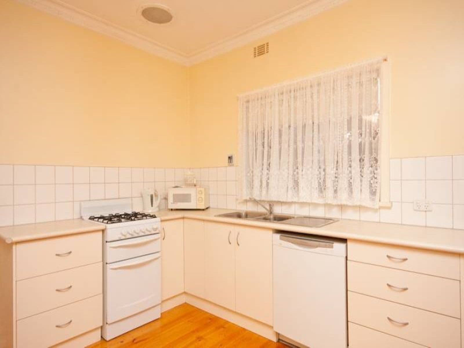 117 Ontario Avenue, Mildura - Thumbnail 2