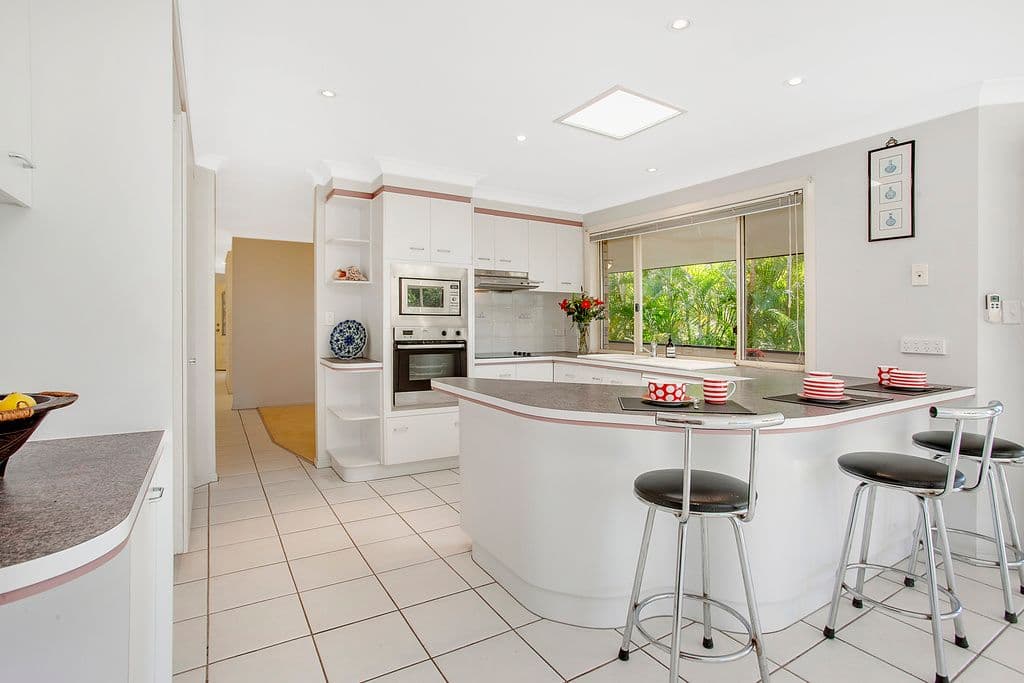 42 Hoffschildt Drive, Currumbin Waters QLD 4223, Currumbin Waters - Thumbnail 4