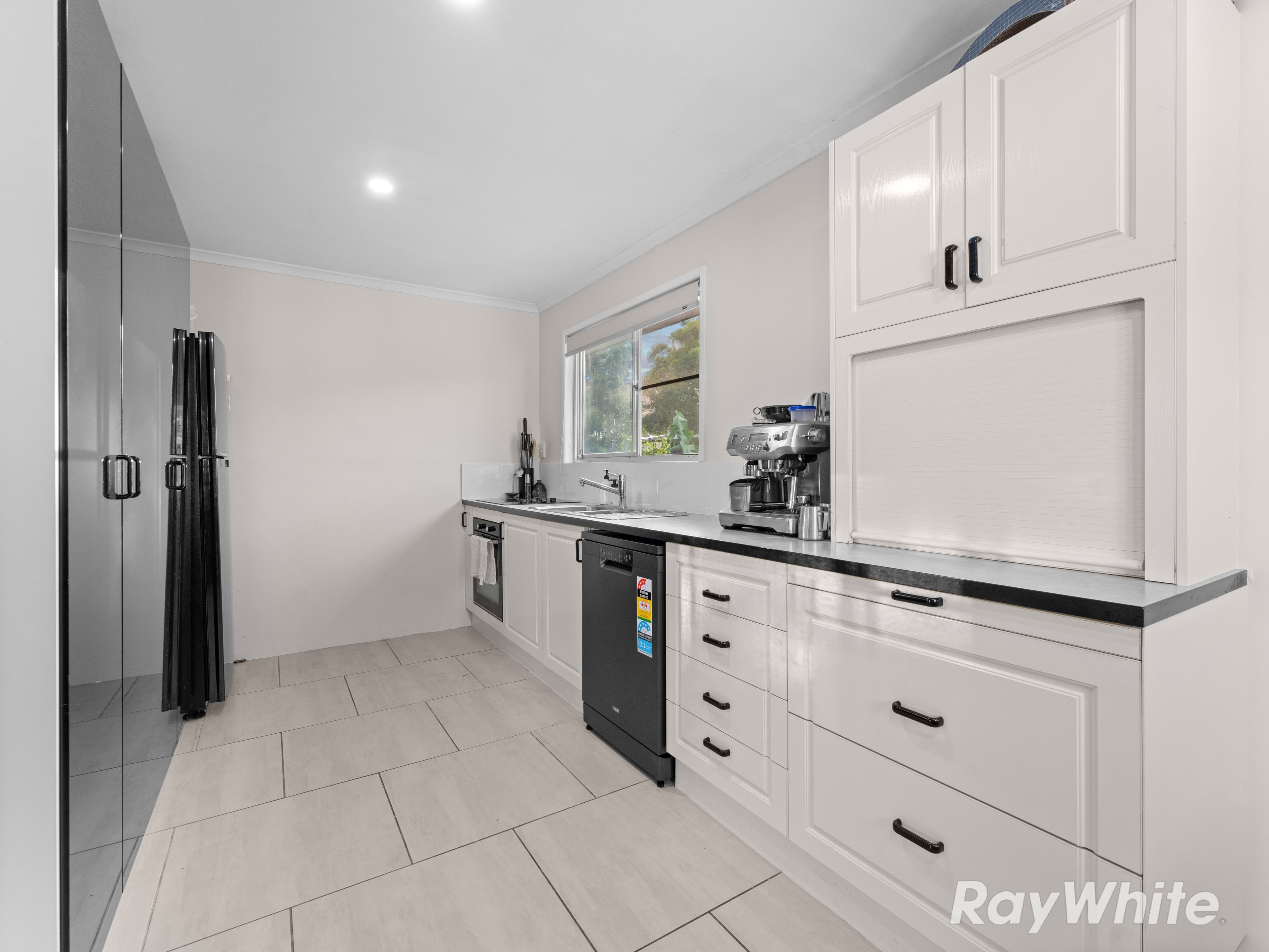 19 Rumsey Drive, Raceview QLD 4305, Raceview - Thumbnail 3