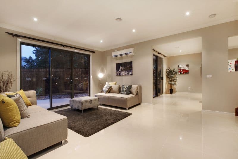 5 Ingrid Street, Scoresby VIC 3179, Scoresby - Thumbnail 2