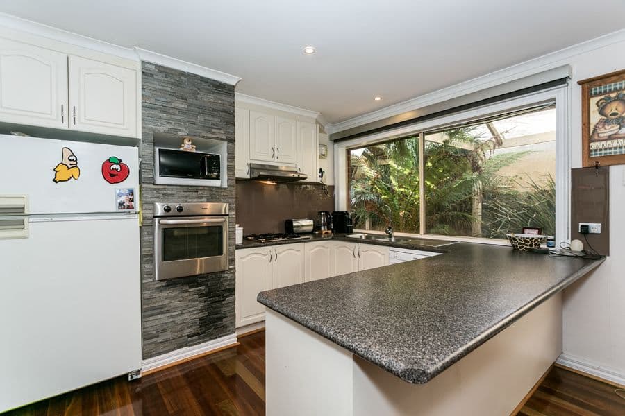 383 Centenary Avenue, MELTON WEST VIC 3337, Melton West - Thumbnail 2