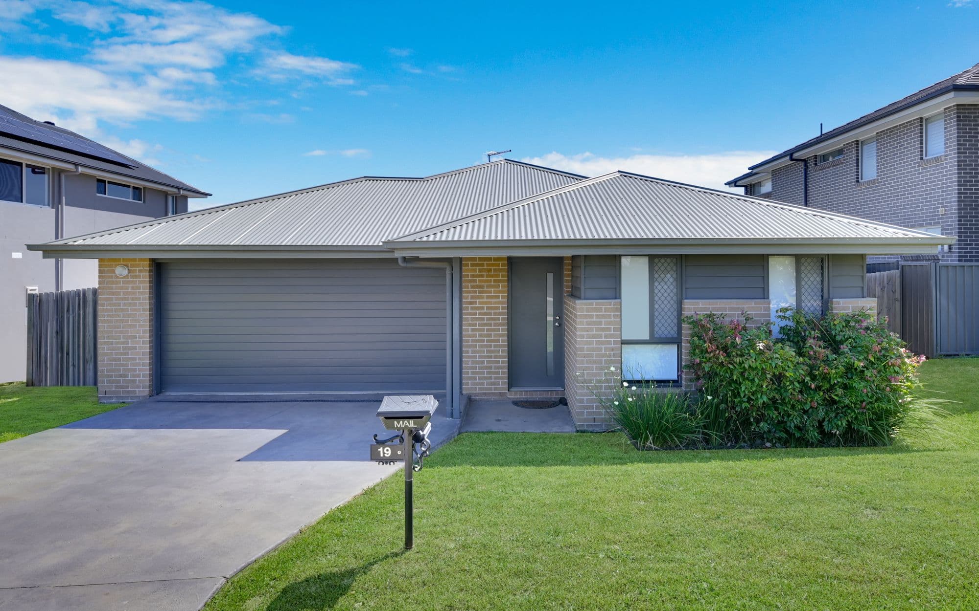 19 Furlong Drive, Currans Hill NSW 2567, Currans Hill - Image 1